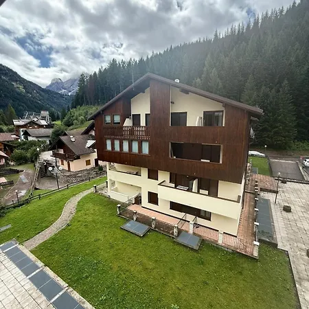 Flowery House - Val Di Fassa