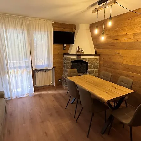 Flowery House - Val Di Fassa Apartment